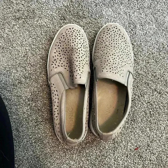 Vionic Splendid Midi Perf Slip-on Sneakers Grey Size 7 - Picture 8 of 9